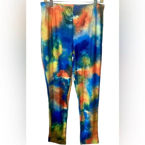 Plus SizeTwo Piece Set - Picture 3 of 5